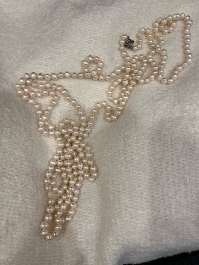 Classic Pearl Strand Necklace - Cream Pearls real